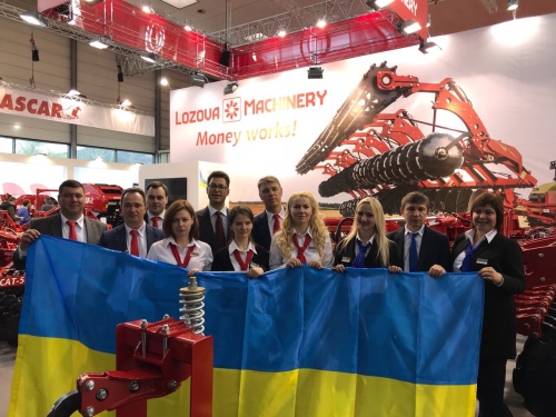 “Lozova Machinery” presented the achievements of Ukrainian agricultural machinery at AGRITECHNIСA-2017 (Hannover, Germany)